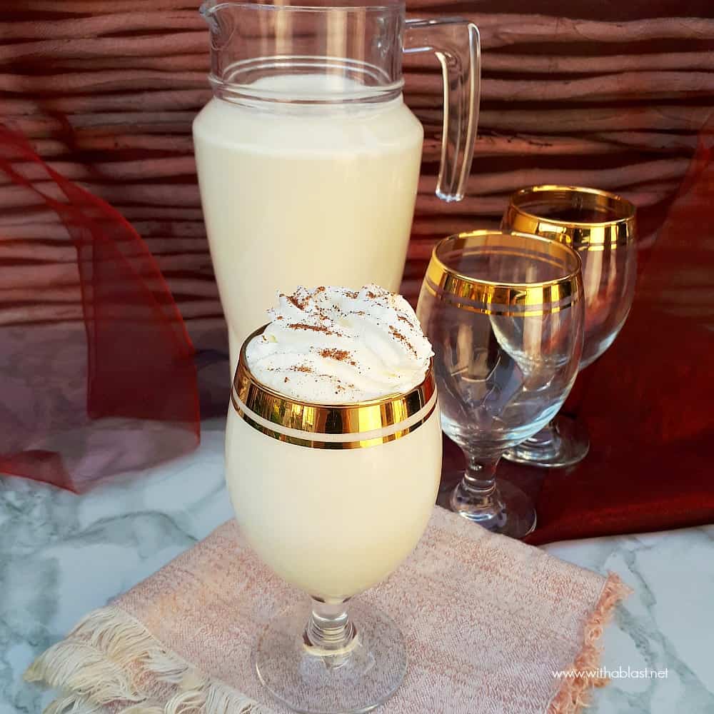 Quick, easy and delicious recipe for thick EggLess Eggnog made with standard pantry ingredients (boozy or not!) and the must have drink for Christmas !