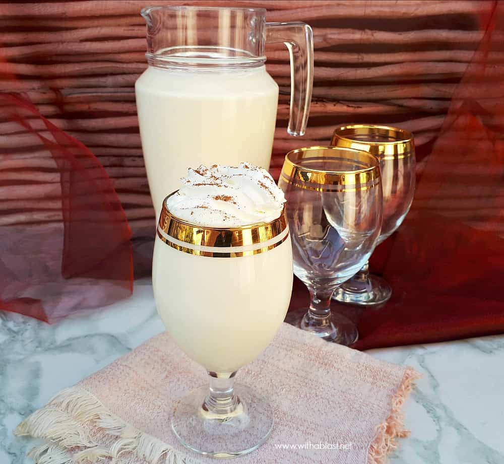 Quick, easy and delicious recipe for thick EggLess Eggnog made with standard pantry ingredients (boozy or not!) and the must have drink for Christmas !