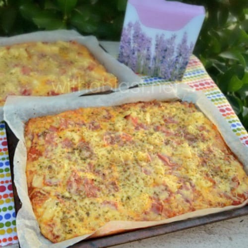 Lazy Cook's Hawaiian Pizza