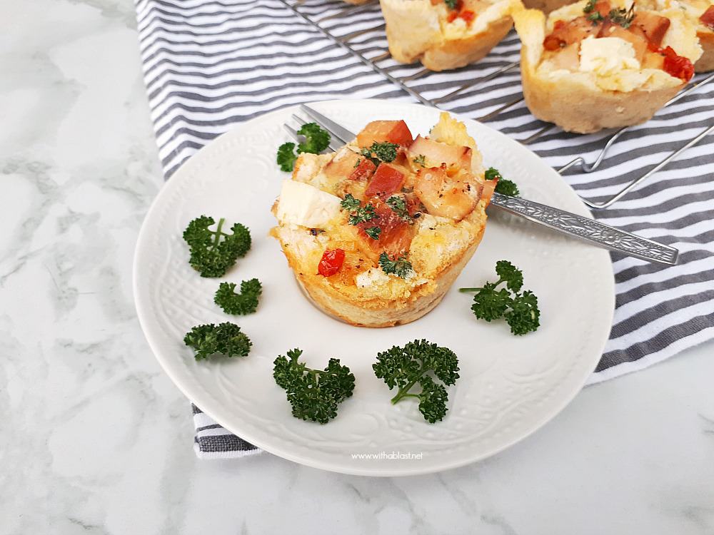 A very versatile recipe for Chicken and Creamy Garlic Bread Baskets - serve as a light dinner, snack or as an appetizer. Perfect to use up leftover Chicken and Bread.