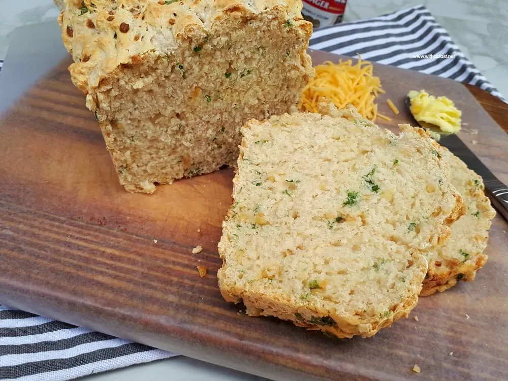 Tasty, quick and easy, mix and bake recipe for a Garlic and Parsley Beer Bread to serve as a side instead of dinner rolls or as a snack Tasty, quick and easy, mix and bake recipe for a Garlic and Parsley Beer Bread to serve as a side instead of dinner rolls or as a snack