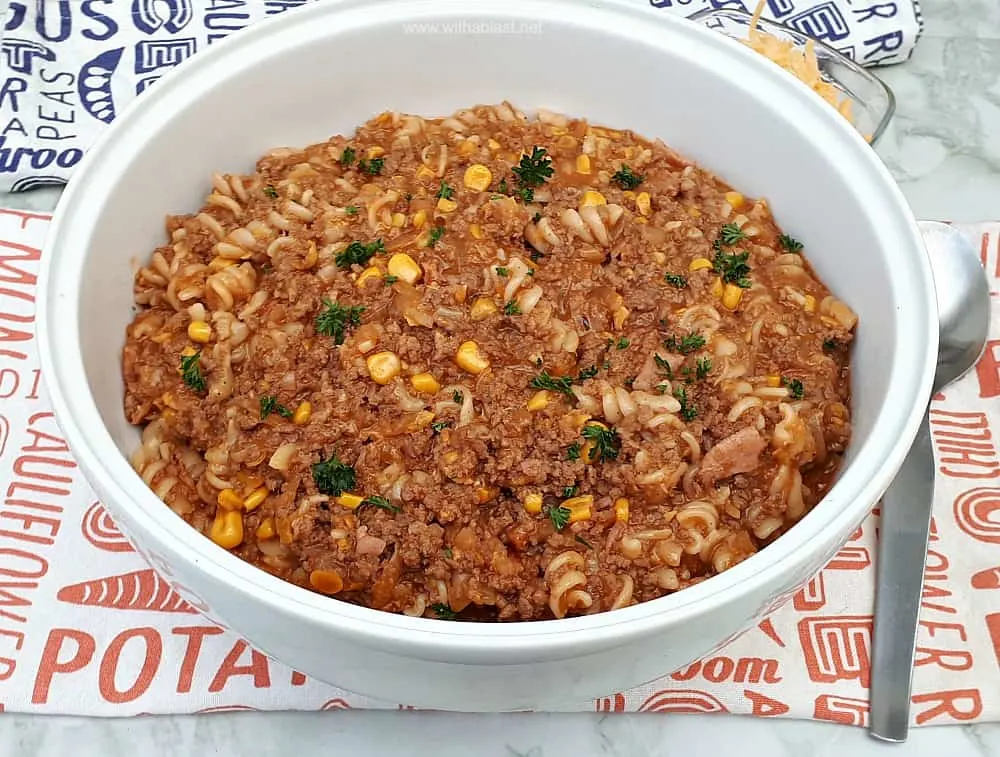Bacon and Beef Casserole is a wonderful, hearty meal and with ingredients that play so well together. Quick, easy and very economical !