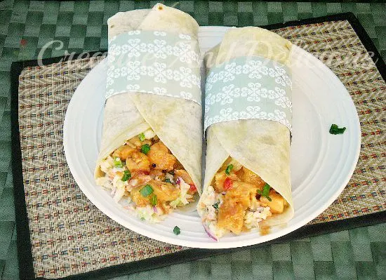 These Sweet Chili Chicken Tortillas with Coleslaw is a delicious, filling light dinner or lunch and is packed with sweet, sour and salty flavors These Sweet Chili Chicken Tortillas with Coleslaw is a delicious, filling light dinner or lunch and is packed with sweet, sour and salty flavors