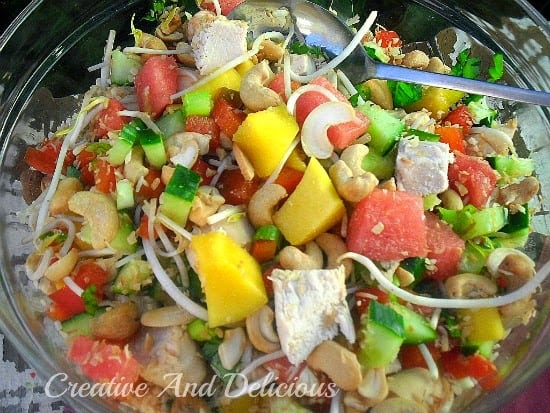 Filling, delicious and refreshing Chicken Salad ! 