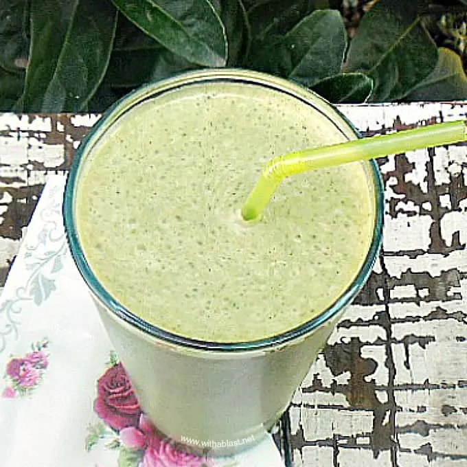 Green Elvis Smoothie is a good for you, healthy and most of all, delicious smoothie to start your morning with - or to give you a boost mid afternoon ! Green Elvis Smoothie is a good for you, healthy and most of all, delicious smoothie to start your morning with - or to give you a boost mid afternoon !