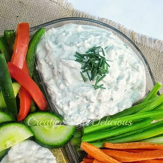 Skinny Blue Cheese and Chives Dip