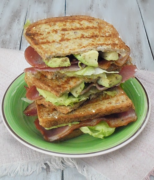 Bacon Lettuce Avocado Sandwich also known as The B.L.A. is a simple, but delicious sandwich, loaded with Bacon, Lettuce and Avocado and perfect for lunch or brunch !