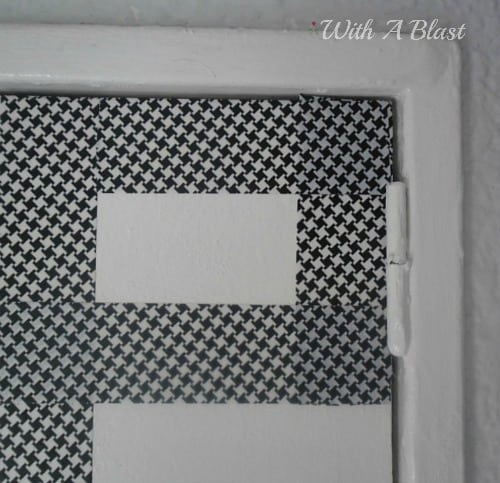 Framed Closet Doors (Duct Tape Crafts) ~ Quick, easy and inexpensive way to boring closet doors with #DuctTape #Crafts #DIY #Framing #AlternativeFraming
