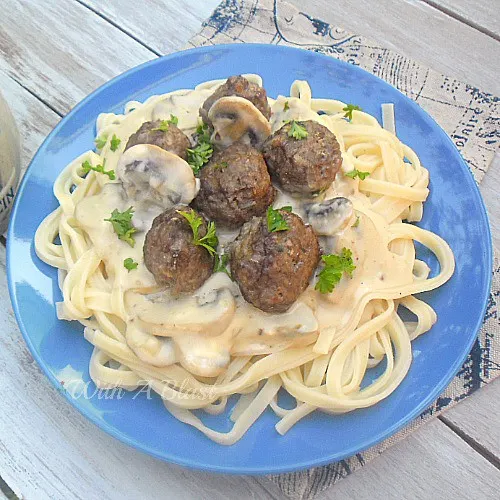 Linguine with Meatball Stroganoff 