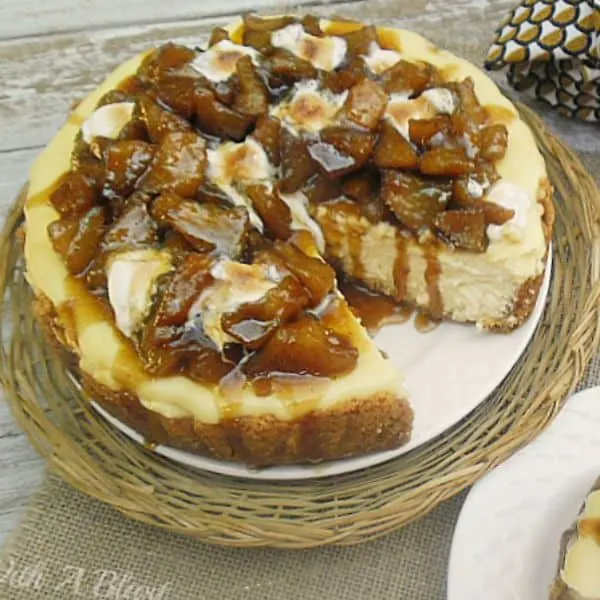 This Toffee Apple Cheesecake is so simple to make - an old-fashioned, basic baked cheesecake with the most decadent sweet and sticky Apple topping
