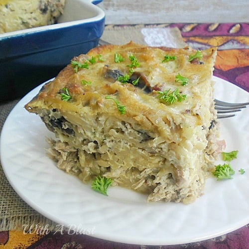 Chicken and Bacon Spaghetti Pie is a rich, filling and comforting pasta dinner ~ Chicken, bacon, cheese and more make this dish a winner on busy week nights #ComfortFood #PastaDish #ChickenPie