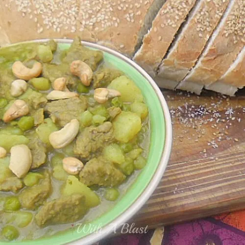 Coconut Beef Green Curry ~ Rich, flavor bursting comfort food at it's best in this delightful curry dish #CurryDish #BeefCurry #GreenCurry #ComfortFood