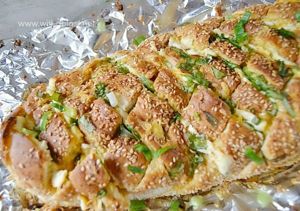 2 Cheeses, Garlic and Onion Pull-Apart Bread ~ Gooey, double cheese with Garlic and Spring Onions makes this Pull-apart Bread a winner every time ! {the secret is in the Butter mixture!}