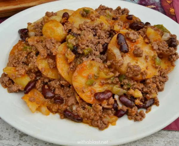 Chili Cowboy Casserole (Slow-Cooker)