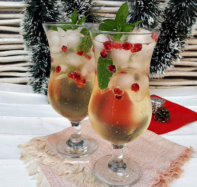 Refreshing, Mint and Pomegranate Apple Sipper is a must on your holiday drinks menu ! (Sparkling or plain) added alcohol optional