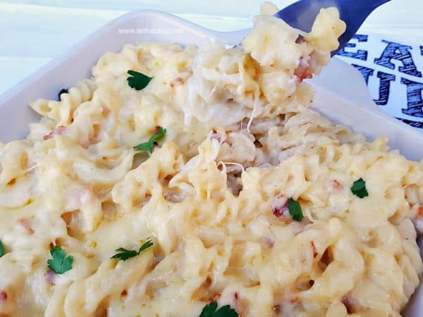 Quick White Cheddar and Bacon Pasta
