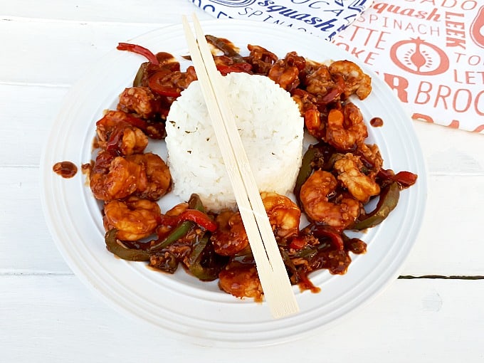 These Sweet And Sour Prawns with Sticky Rice is on the table in under 30 minutes - no need to order take-outs !