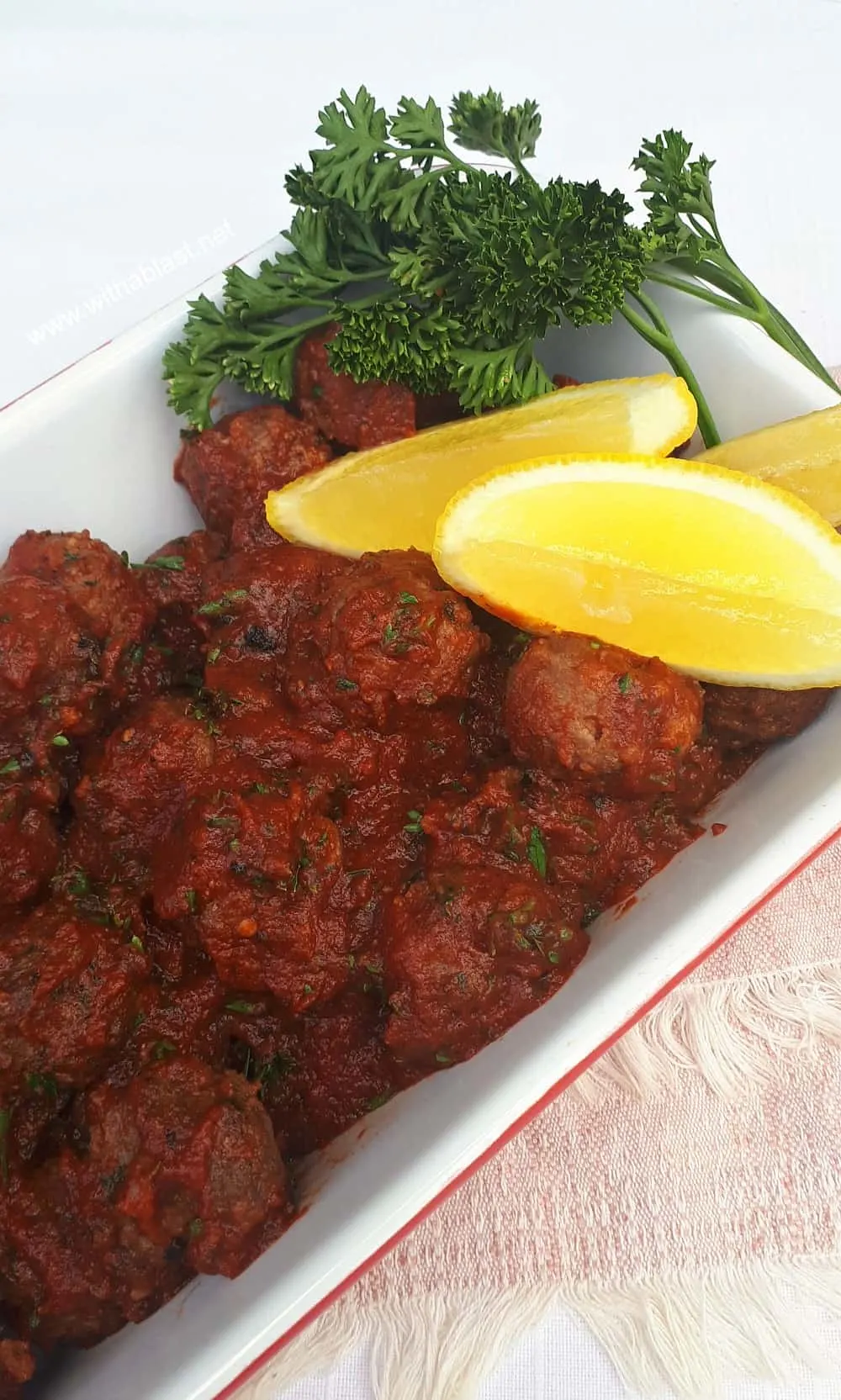 These Turkish Meatballs are made with ground beef and lamb (or choose only one), hugged in an easy to make tomato based sauce