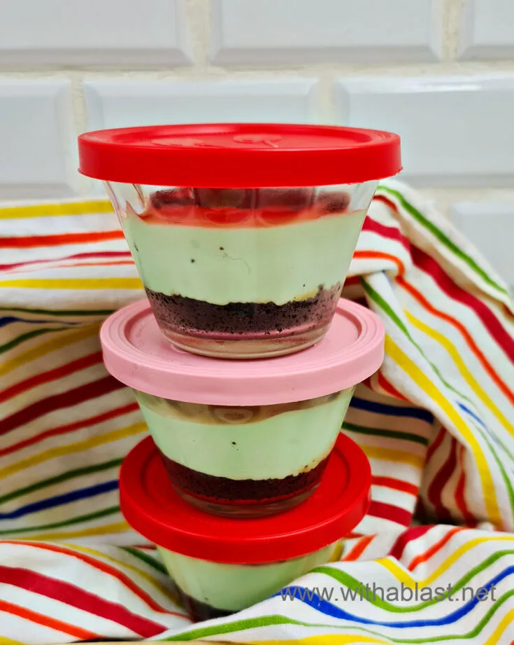 No-Bake Mint Cheesecake in Jars in Jars