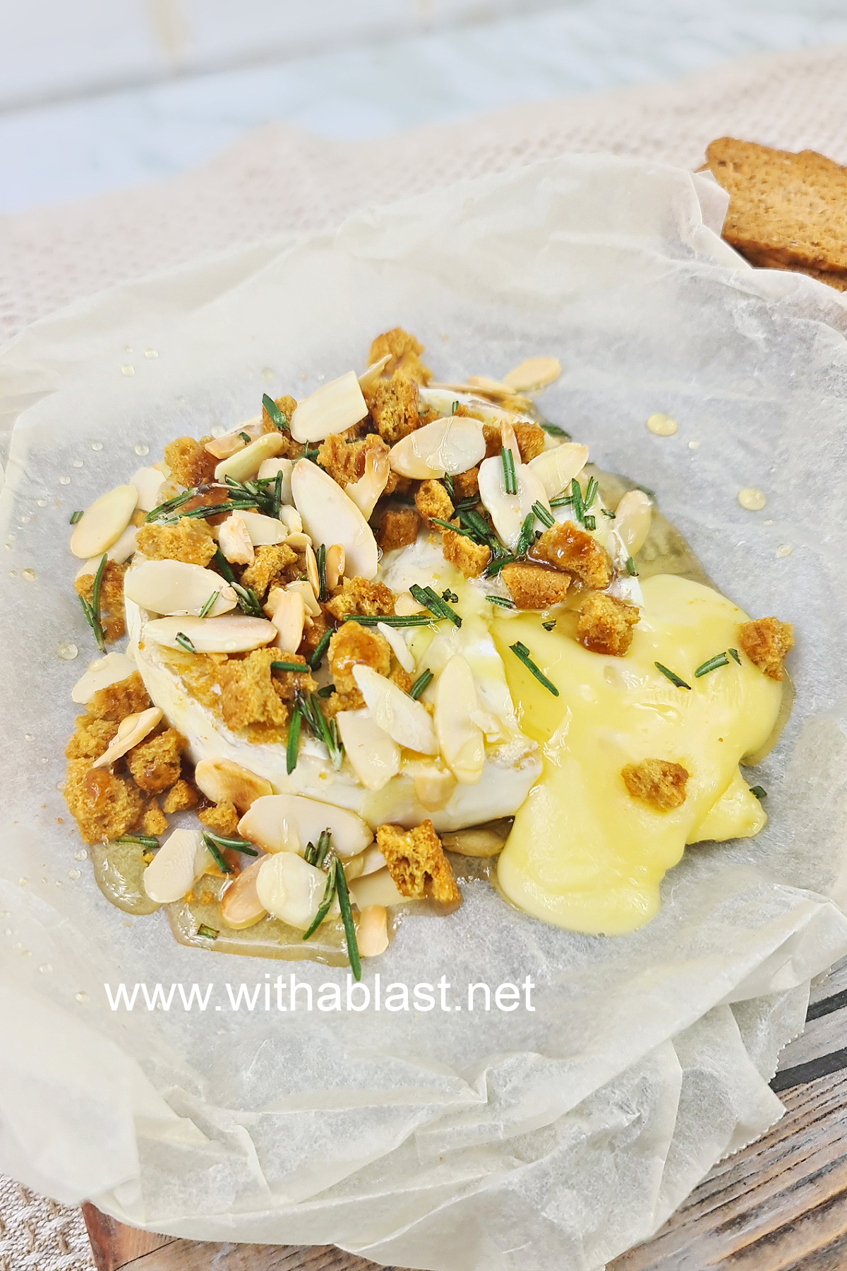 Baked Camembert with Honey-Ginger Crumble